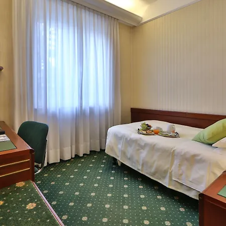 Astoria Sure Collection By Western Otel 3*