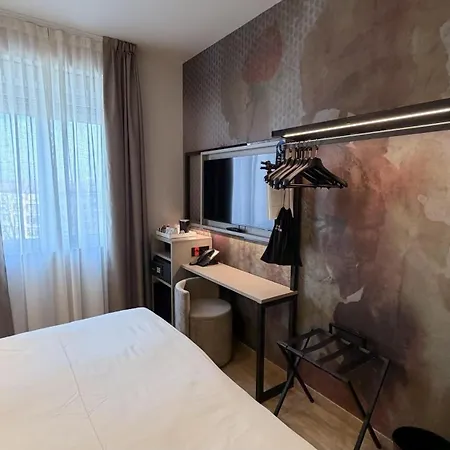 Hotel Astoria Sure Collection By Western