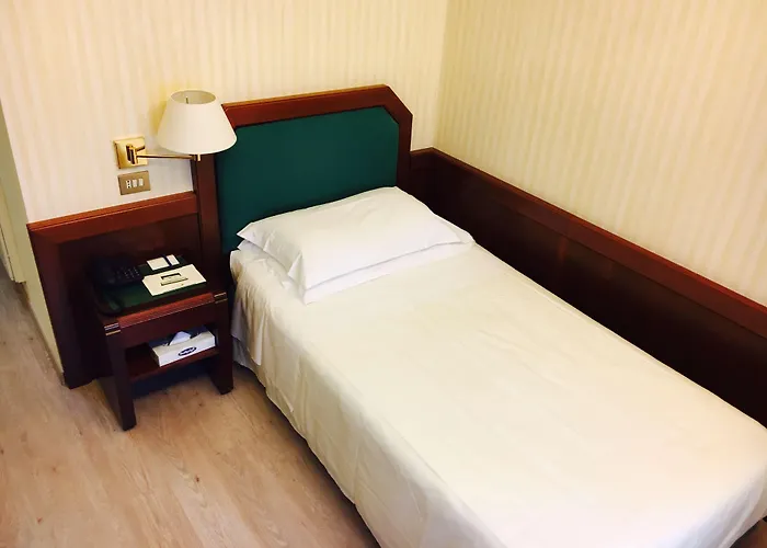 Astoria Sure Collection By Western Milán